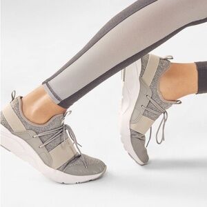 Fabletics || Zuma Studio Sneaker (W8)